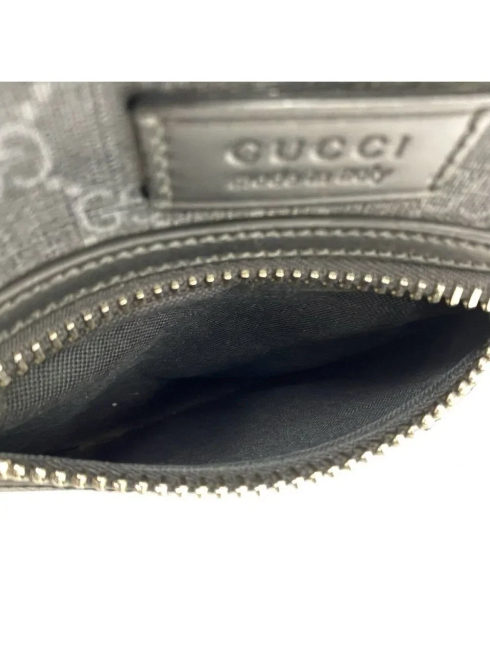 Gucci Sherry Line GG Supreme Small Messenger Leather Polyurethane Shoulder Bag